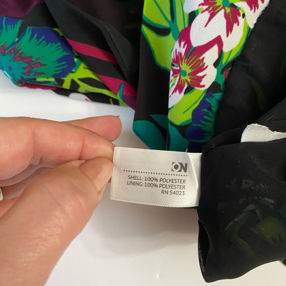 OLD NAVY Women's XS Halter Top Tropical Print Floral Backless V Neck - Picture 7 of 11